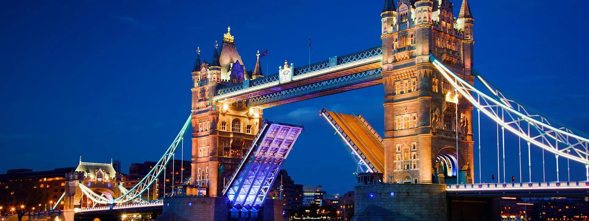 Tower Bridge Walkways – VR header